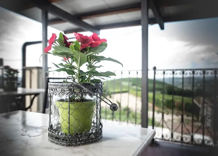 Bed and Breakfast I Quattro Grappoli Neive